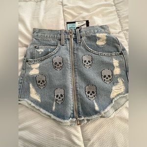 Breatrice skull skirt